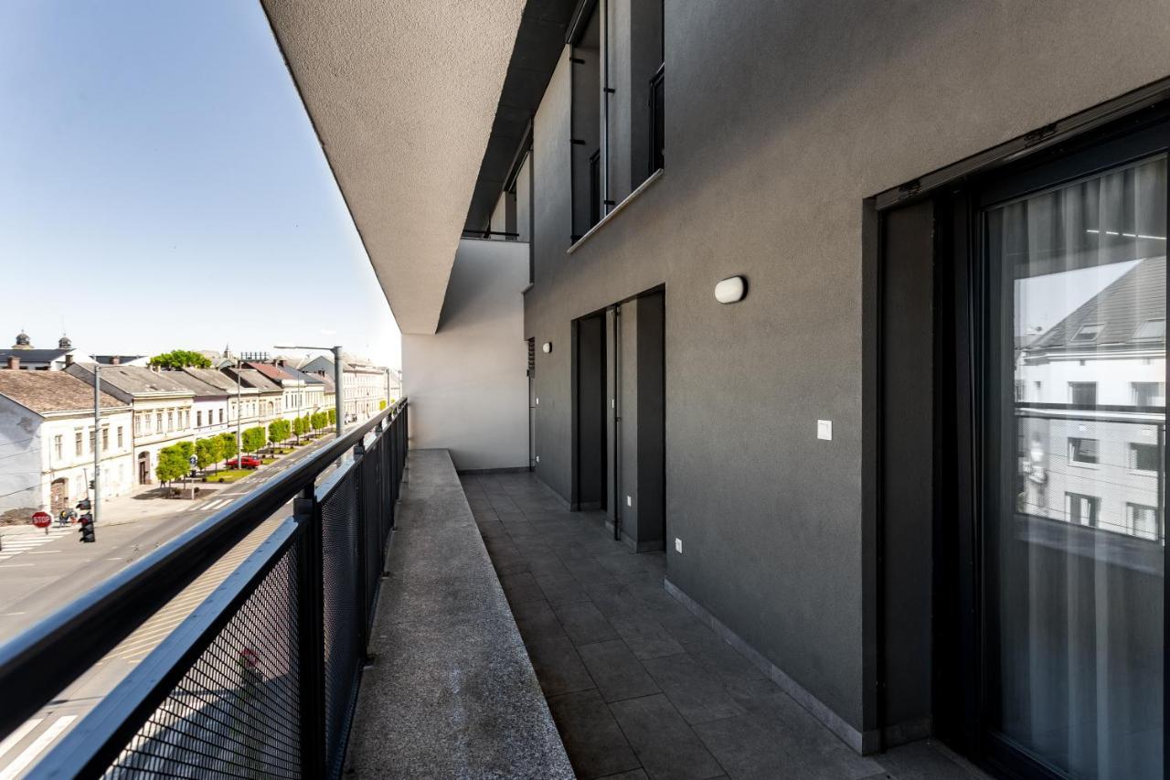 Avand Apartments 데브레첸 외부 사진